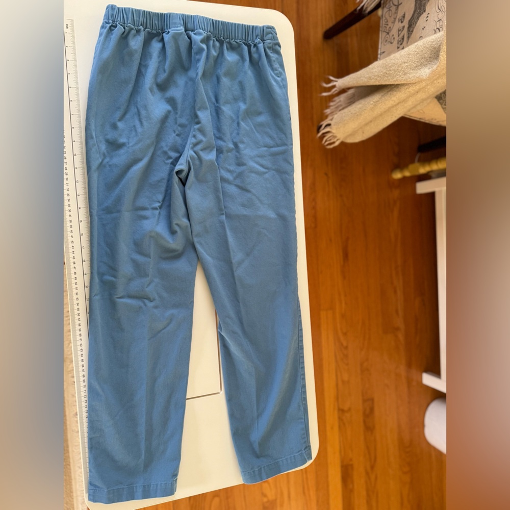 Newport Blue Women's Straight Leg Ultrasoft pull on slacks w/pockets, size 10P - Picture 3 of 12